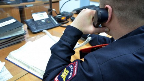 В Зеленогорске полицейские работают на месте обнаружения двух мужчин с признаками криминальной смерти