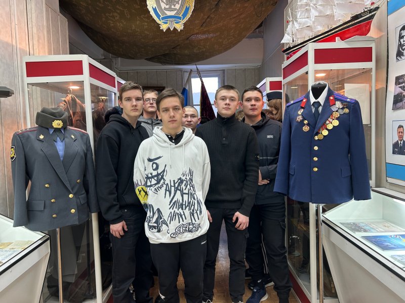 Зеленогорский «Студенческий десант» посетил Отдел МВД