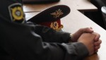 В зеленогорской полиции наградили мужчину, который обнаружил в банкомате забытые незнакомкой 30 тысяч рублей